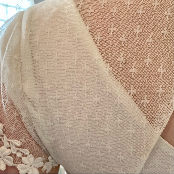 Galina Wedding Dress size 6 ivory cream lace overlay floral embroidered - Picture 7 of 10